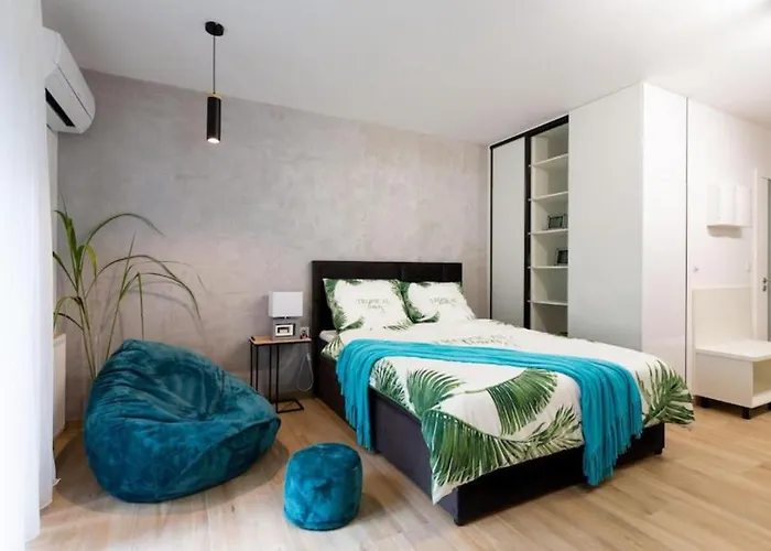 Luxurycity Apartment With Terrace
