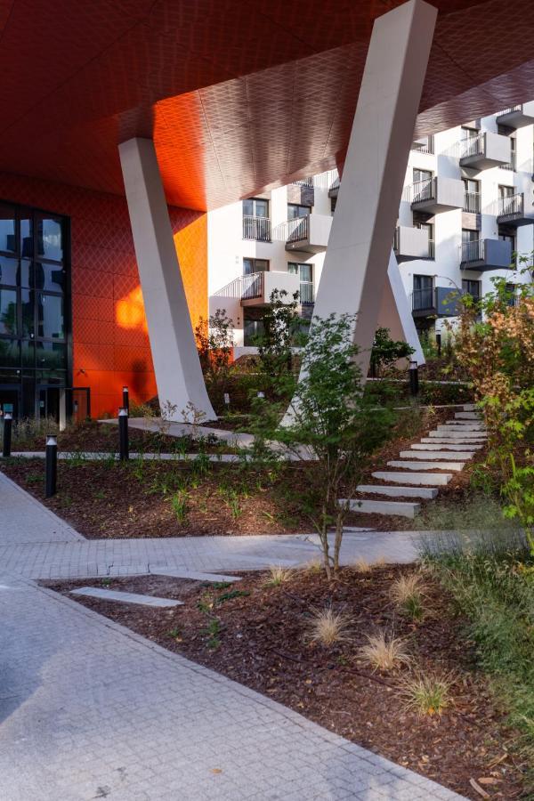 Luxurycity With Terrace Apartment