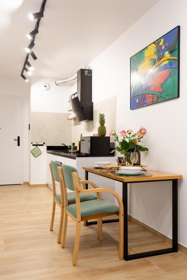 Luxurycity With Terrace Apartament