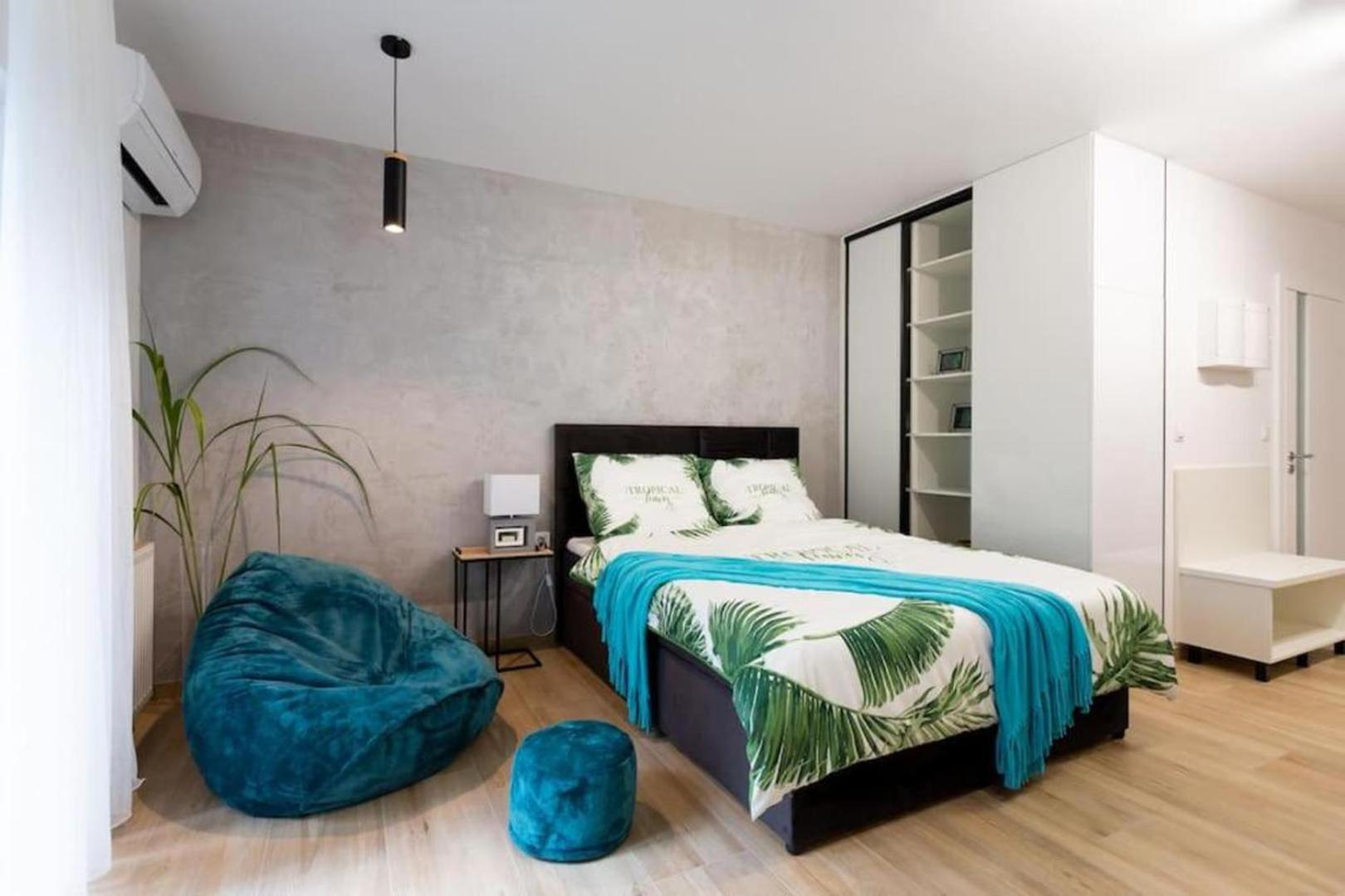 Luxurycity With Terrace Apartment *